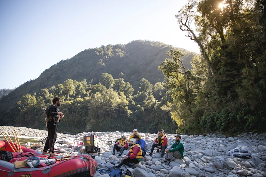 How To Survive In The Wild The 10 Most Important Tips