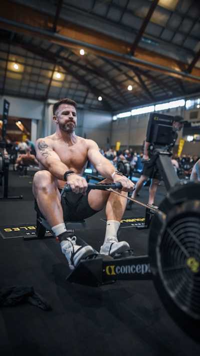 Todd Liubinskas working through 1,000m on the rowing machine at HYROX Sydney.