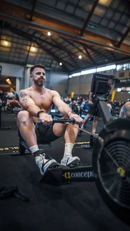 Todd Liubinskas working through 1,000m on the rowing machine at HYROX Sydney.