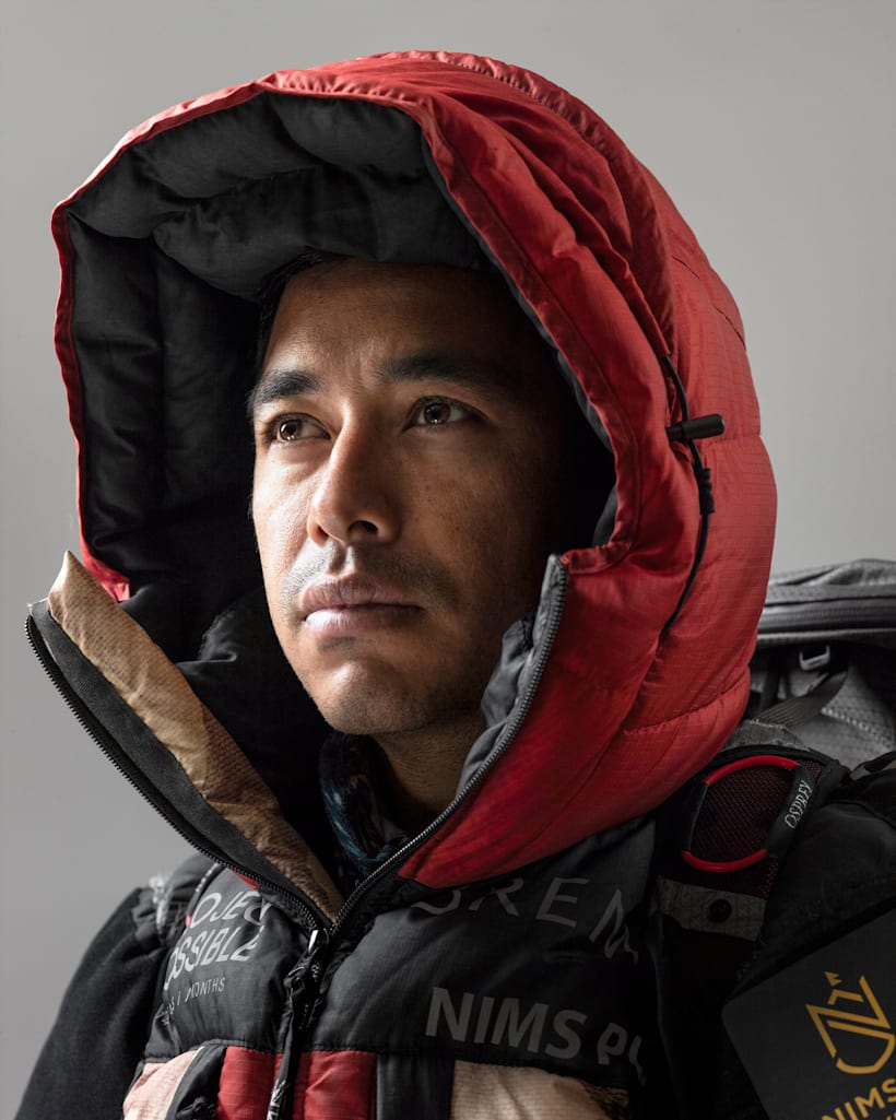 El montañero Nirmal 'Nims' Purja fotografiado para The Red Bulletin.