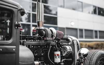 5.9 12v Cummins diesel