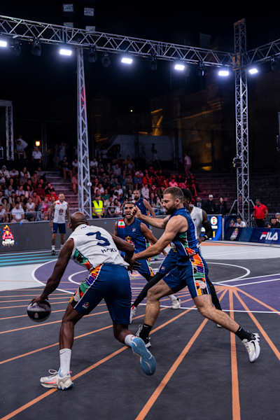 Team Polen spielt gegen Team Libanon während der Halfcourt-Playoffs in Belgrad, Serbien, am 16. September 2023.