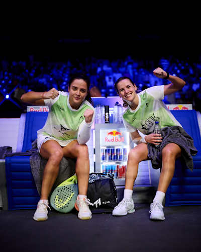 Paula Josemaría y Ariana Sánchez tras los cuartos de final de la Premier Padel P1 en Rotterdam, Holanda, el 3 de octubre de 2025. 