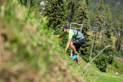 Jakub Šiarnik počas Red Bull 400 na Štrbskom Plese, Slovensko.