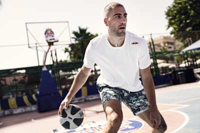 Dušan Domović performs before the qualifier of Red Bull Half Court world final in Cairo, Egypt on September 30, 2022