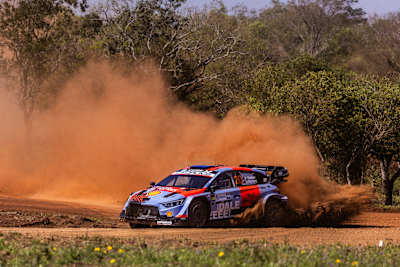 Hayden Paddon impressed on his return to gravel
