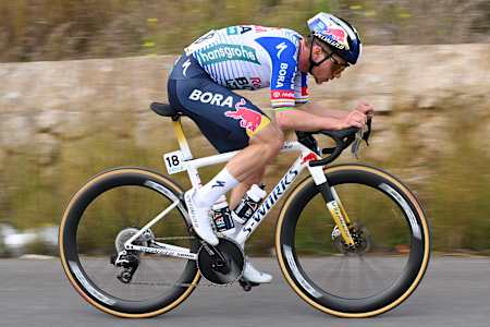 Remco Evenepoel winning in style