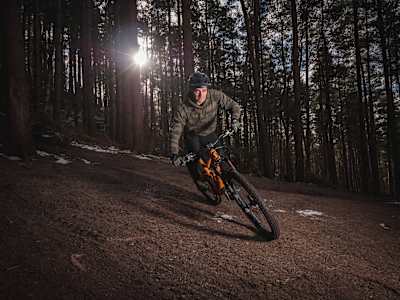 Alan Milway flat cornering MTB