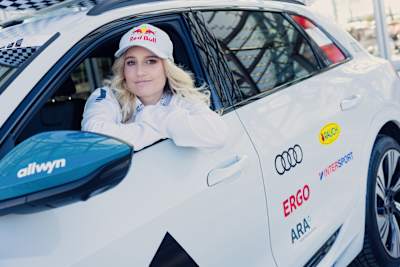 Anna Gasser pilotiert das Catcher Car 2024 bereits zum dritten Mal