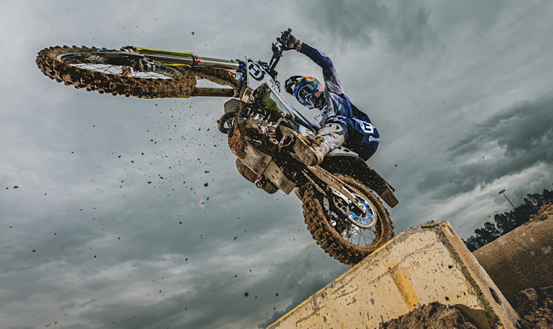 Enduro dirt bike racing top
