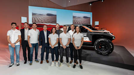 Presentación del nuevo Dacia Sandrider con Sébastien Loeb y Cristina Gutiérrez como principales protagonistas. 30 de enero 2024.