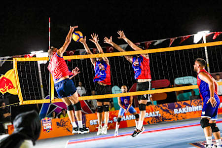 Participants during the Red Bull Back Line Mersin Qualifiers in Turkey