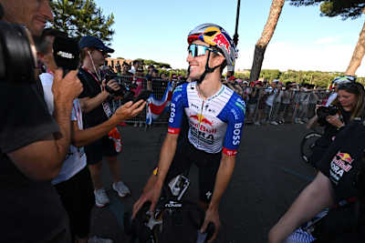 Jai Hindley at the finish of the Giro d'Italia in Rome