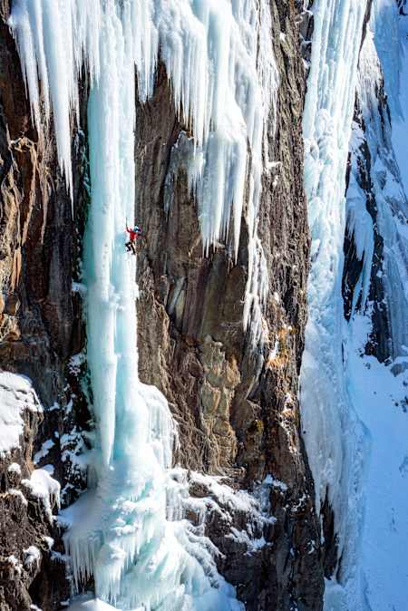 Climbing frozen waterfalls in Argentière, France