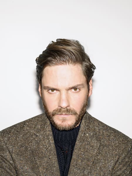 A headshot of Daniel Brühl.