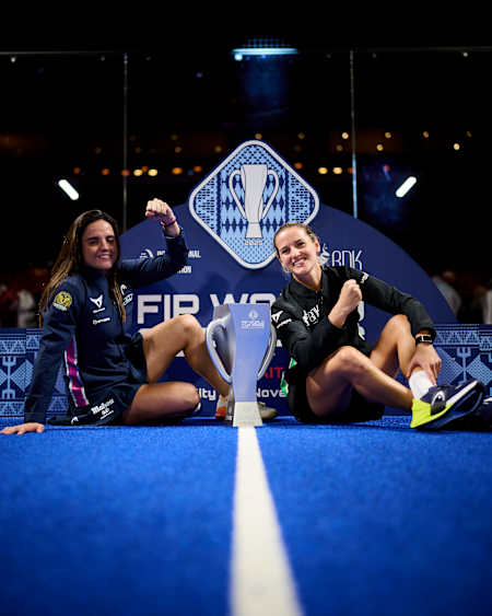 Claudia Fernandez Sanchez and Ariana Sanchez Fallada pose with their trophy during the trophy ceremony of the  FIP World Cup in Pairs, Kuwait on November 9, 2025. 