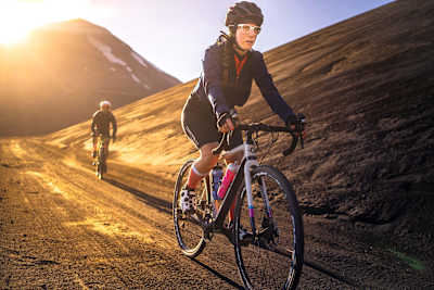 Florencia Ciberia powers on through volcanic terrain