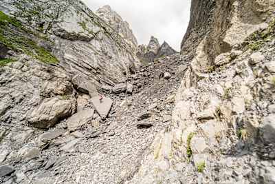 Pour son record du du double kilomètre vertical en descente de l'Aiguille de Varan, Grégory Vollet a choisi la ligne droite la plus directe entre le sommet et la vallée.