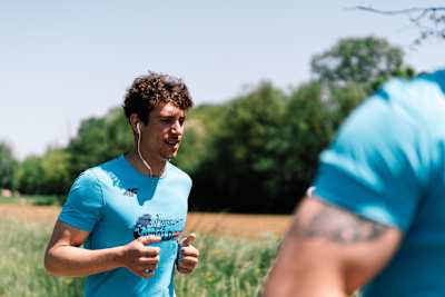 Teilnehmer beim Wings for Life World Run in Frankreich.