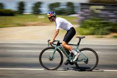 Hayden Wilde trains in Whakatane, NZ 