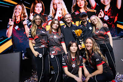 G2 Gozen celebrate following the 2025 VCT GAME CHANGERS EMEA 2025 Final at the ESA Esport Arena in November 2025 in Istanbul, Turkey.