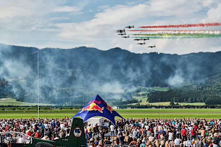 Frecce Tricolori fly-by bei der AIRPOWER