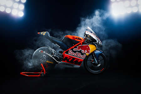 KTM Red Bull Rookies Cup Bike 2024 - Garage Image