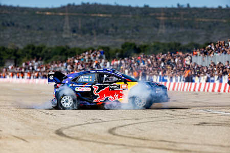 Tο εντυπωσιακό Ford Puma Rally1 της M-Sport με οδηγό τον Josh McErlean