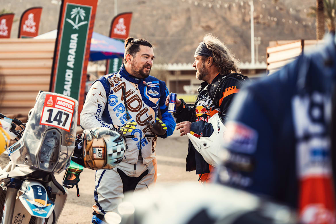 Ο Βασίλης Μπούδρος λίγο πριν την εκκίνηση του αγώνα με τον Wolfgang Payr