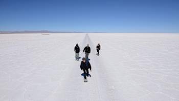 Angelo Caro, Luciano Cristóbal, Jaakko Ojanen y Vladik Scholz participan en el proyecto de skate White Desert.