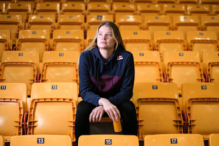 Althea med den nye Red Bull Apricot Edition