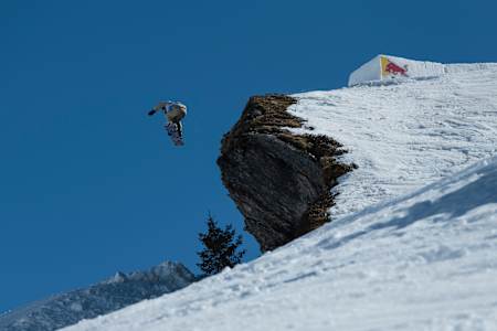 La compétition de ski et snowboard backcountry Red Bull Infinite Lines fait son retour à Avoriaz en 2023.