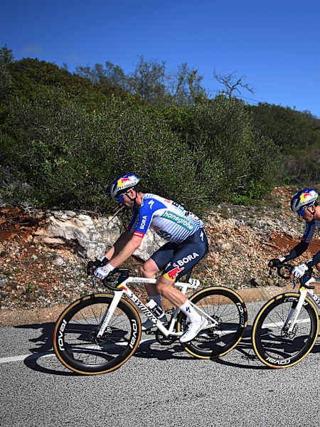 Red Bull - BORA - hansgrohe racing the Volta ao Algarve