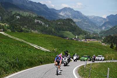 Primoz Roglic in front