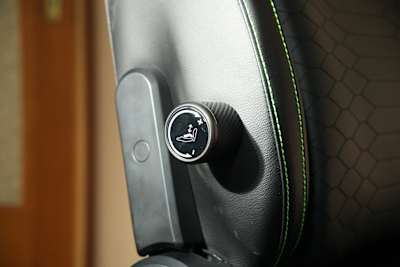Foto des Razer Iskur V2 NewGen