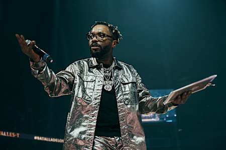 MBAKA EN LA FINAL INTERNACIONAL DE RED BULL BATALLA DE LOS GALLOS 2020