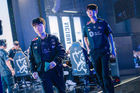  Keria (L) and Doran of T1 compete at League of Legends Worlds 2025 Play-In Stage on October 14, 2025 in Beijing, China.