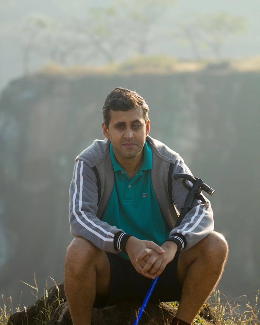 Divyanshu Ganatra Visually Impaired Skydiver Adventurer Being a nature's boy who revelled in cycling so he fought against all odds and, today, he is india's first blind solo paraglider.