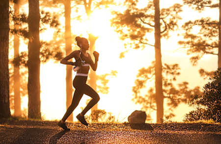 Poți face aceste alergări înainte sau după muncă