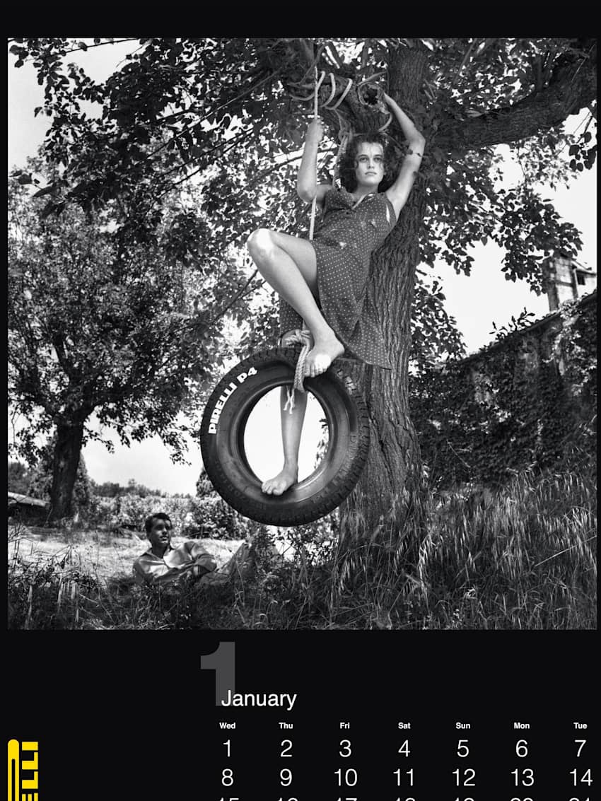 Pirelli Calendar Classics 100 PHOTOGRAPHS FROM THE FIRST 30