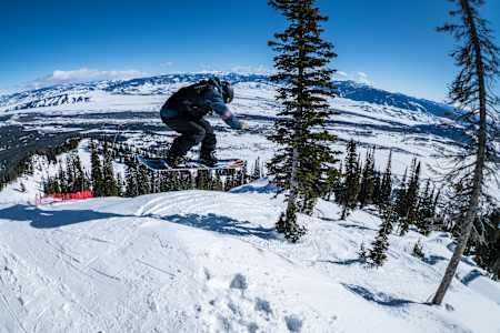 Austen Sweetin rides his line during day one qualifiers at Natural Selection Tour stop one in Jackson Hole, Wyoming, USA on January 25, 2022. 