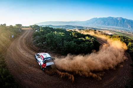 Kalle Rovanperä y Jonne Halttunen en acción para Toyota Gazoo Racing WRT en Grecia.