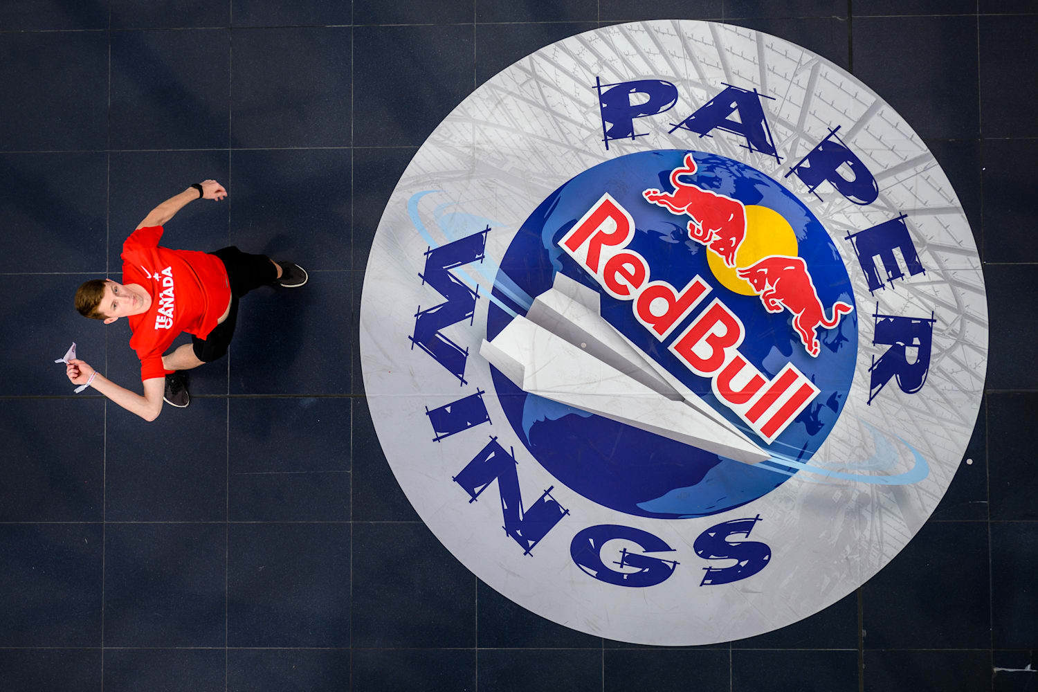 Final mundial del Red Bull Paper Wings en el Hangar7