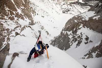 La nouvelle série de vidéos "Originate" suit l’histoire de Michelle Parker, légende du freeski.