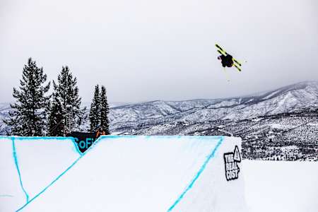 Jesper Tjäder hits the kicker.