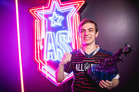 Caps was the 2018 All Stars 1v1 Champion