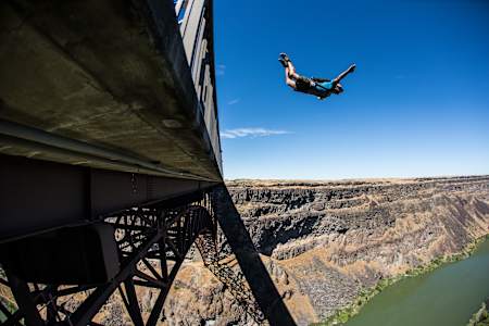 Miles Daisher BASE jumps for 24 hours and sets world record with 63 jumps