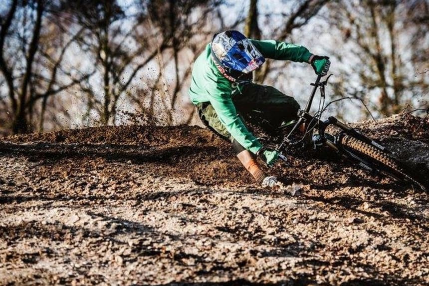 what to wear mountain biking in the cold