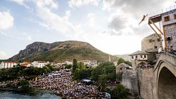 Constantin Popovici. Red Bull Cliff Diving, Bosnia and Herzegovina, 2022