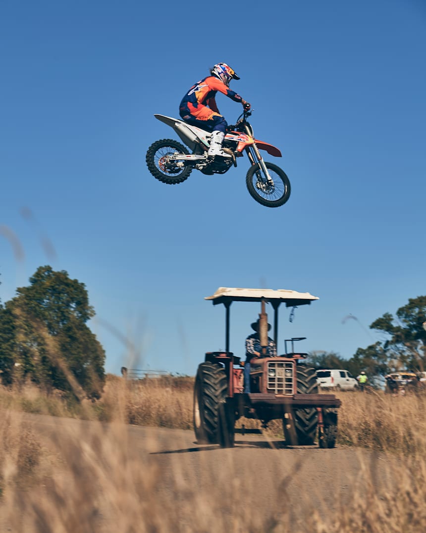 Moto 8 Le Film Motocross Aux Quatre Coins Du Monde
